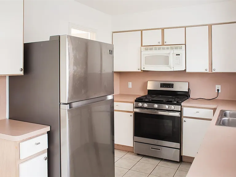 8910 Sage Place Dr — Photo 11