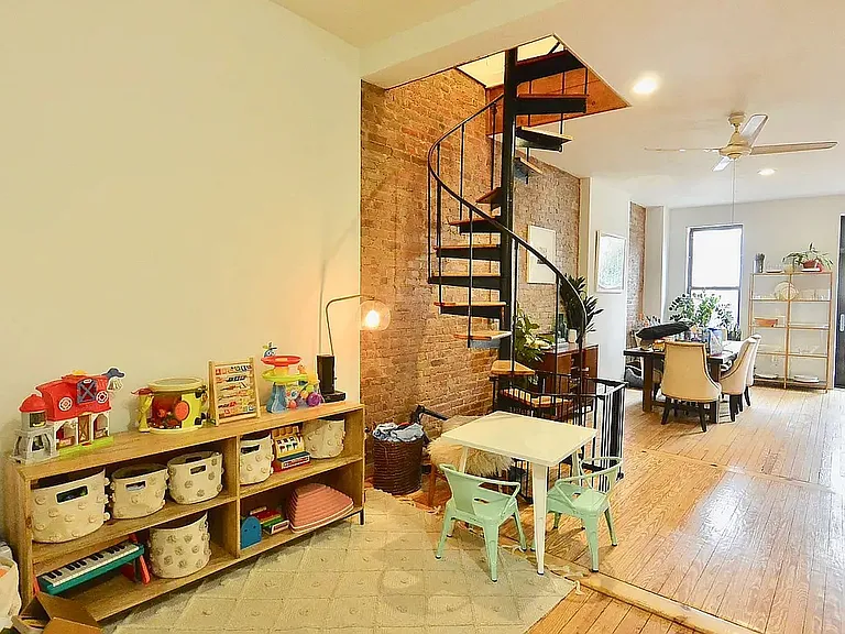 227 Sackett St #1 — Photo 7