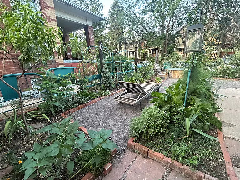 1109 N Emerson St #5 — Photo 33