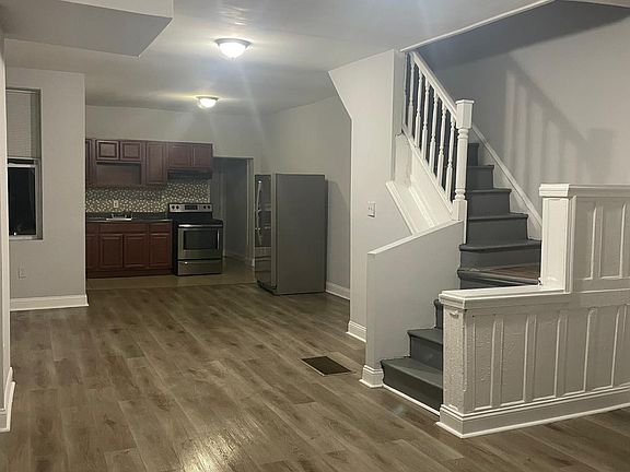 4th image of 628 N 55th St