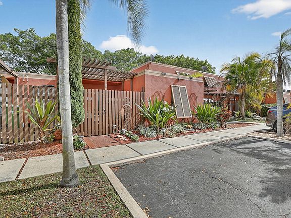 2nd image of 1533 Fairway Road