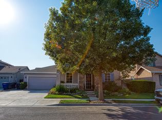 313 Orange Blossom Ln, Patterson, CA 95363