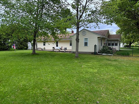 4th image of 907 Wilson Ave
