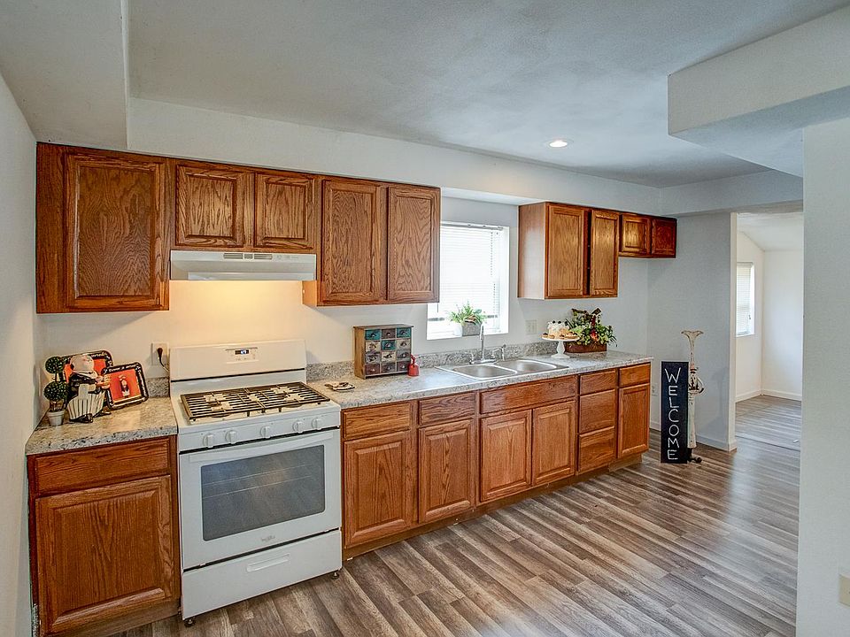 507 N Sparta St, Okawville, IL 62271 Zillow