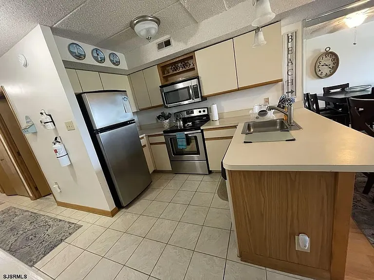 3901 Ocean Ave #2 — Photo 5