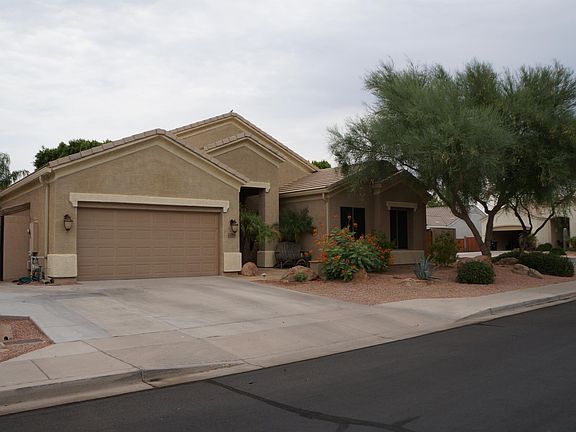 2nd image of 1362 N 86th Pl