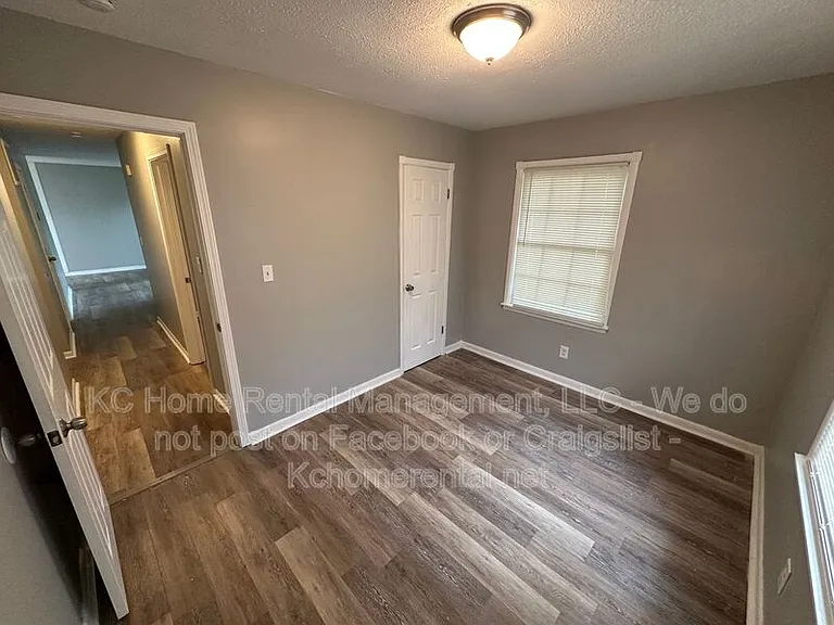 7707 E 108th Ter — Photo 26