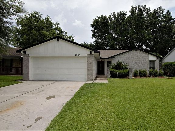 2nd image of 1330 Ashwood Dr