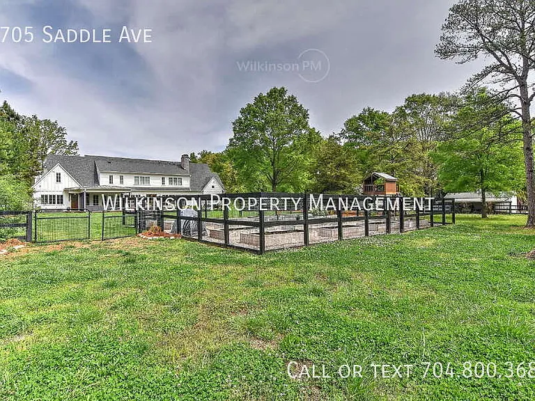 9705 Saddle Ave — Photo 91