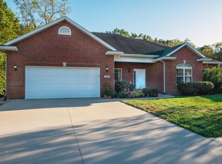1304 Grace Ln, Boonville, MO 65233
