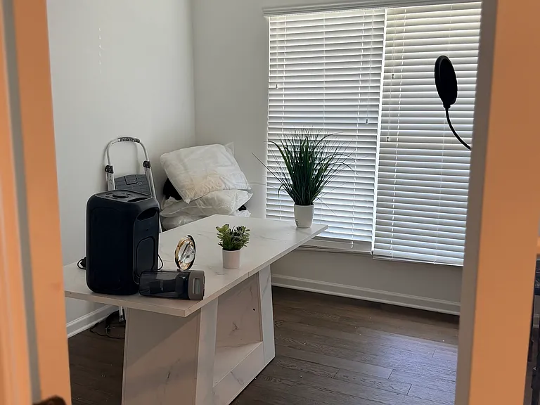 7318 Shady Tree Ct — Photo 10