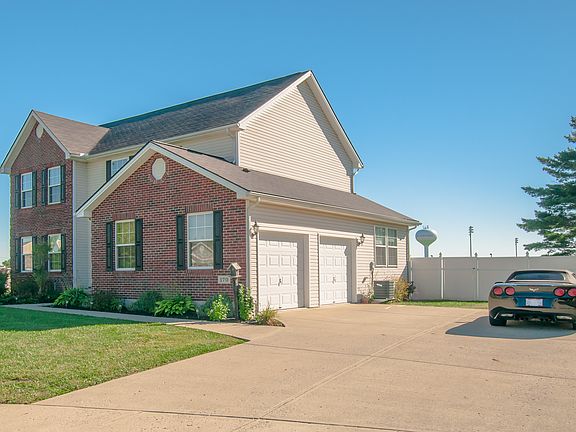 2nd image of 170 Parkview Dr