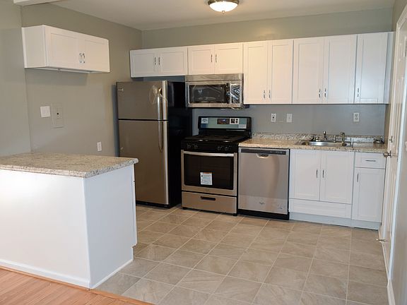 4th image of 8412 Richville Dr