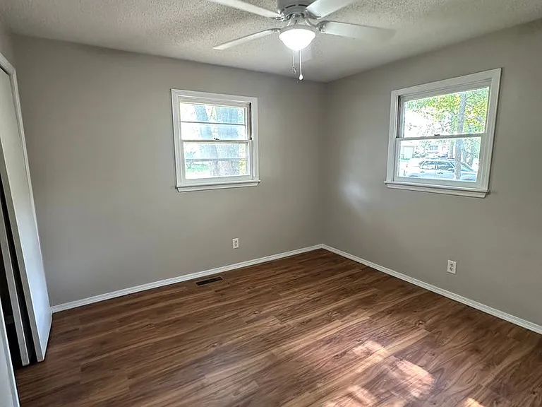 209 S Dale Ave — Photo 18