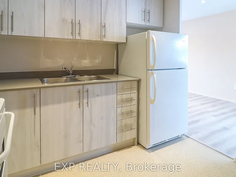84 2nd St #207 — Photo 2