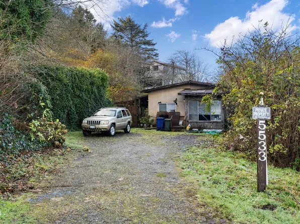 5433 NW Rhododendron St, Newport, OR 97365