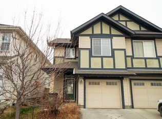 747 Eagleson Cres NW, Edmonton, AB T6M 0V2