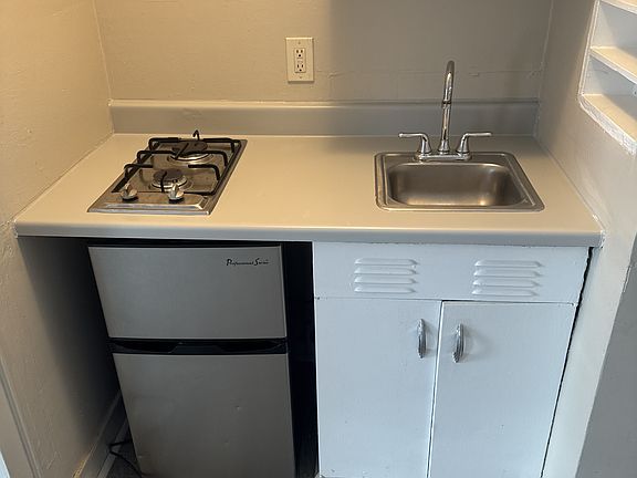 3rd image of 3023 Lyndale Ave S #S