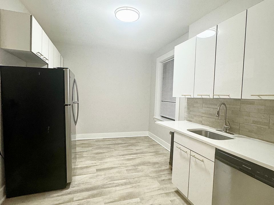 1st image of 417 54th St #4AA
