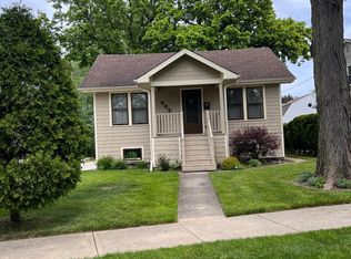 409 S Scott St, Elmhurst, IL 60126