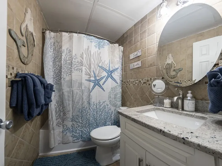 4464 E Riverside Dr — Photo 6