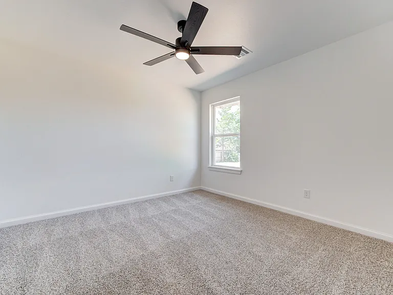2712 Dunham Dr — Photo 39