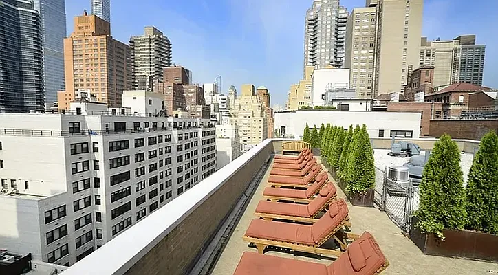 Rented by Manhattan Realty Group | media 6