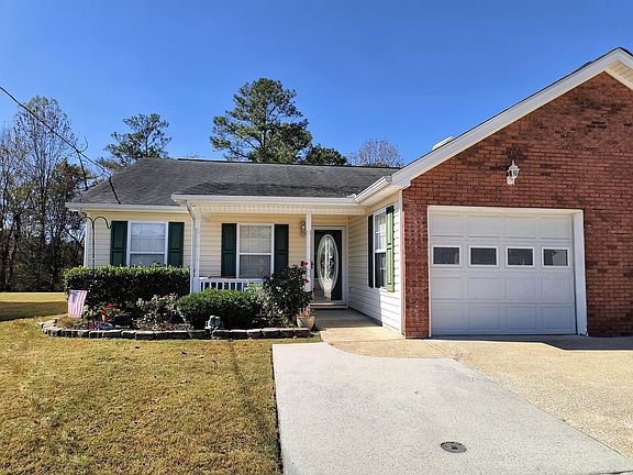 3rd image of 656 Flagstone Dr