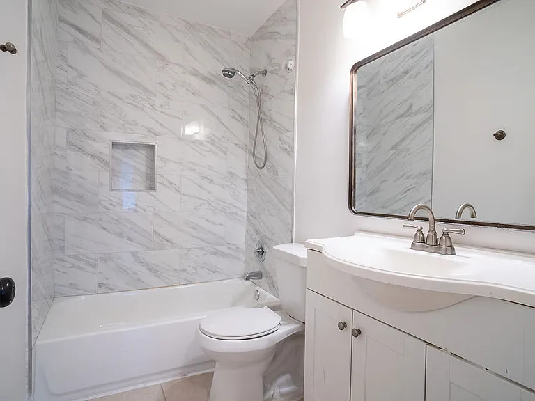 Main bathroom