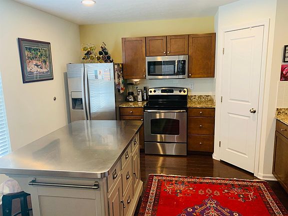 3rd image of 2400 Harrigan Way