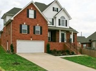2002 Skinner Dr, Smyrna, TN 37167