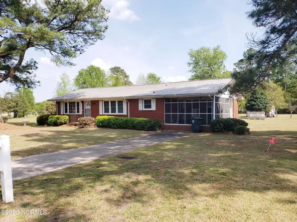 455 Gapway Road, Fair Bluff, NC 28439
