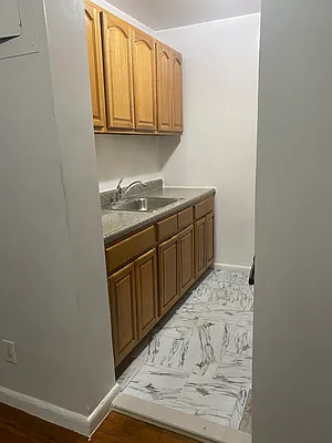 Rented by Chana Ofek, LREB | media 11