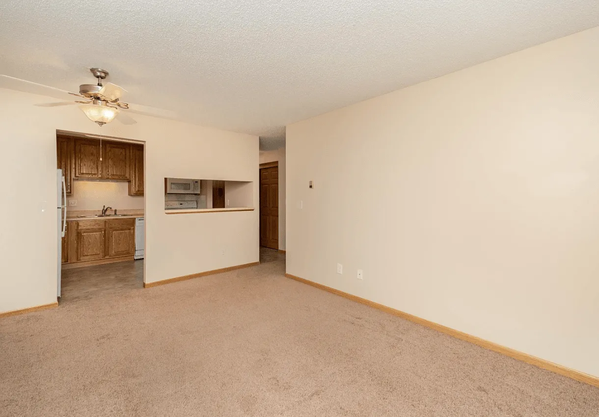 Pheasant Ridge Apartments — Photo 2