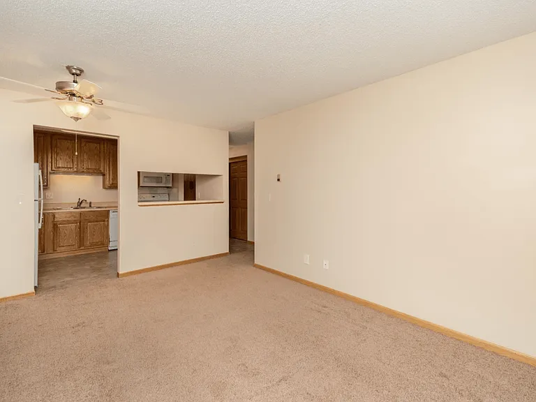 5331-5337 Barthel Industrial Dr NE #D — Photo 2