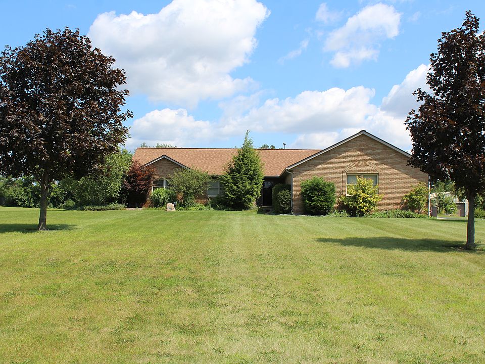1st image of 3182 Deer Path Dr