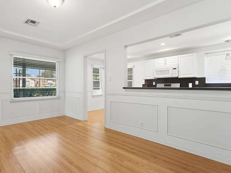1264 Western Ave — Photo 7