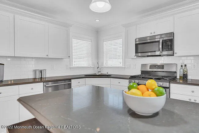 63 Fort Ave — Photo 15