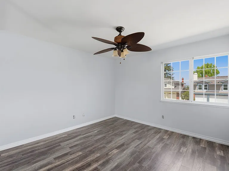 29142 Bobolink Dr — Photo 23