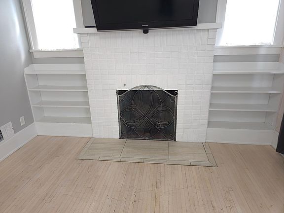 3rd image of 1105 10th St N