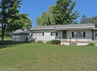 6058 Madison Rd, Mecosta, MI 49332