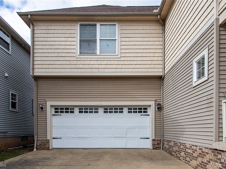2668 E 111th St, Cleveland, OH 44104 | Zillow