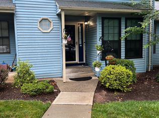 1605 Timber Oaks Rd, Edison, NJ 08820