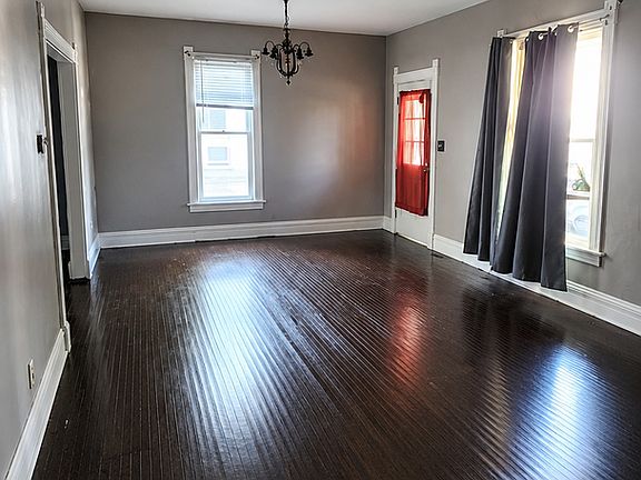 5th image of 245 Plymouth St