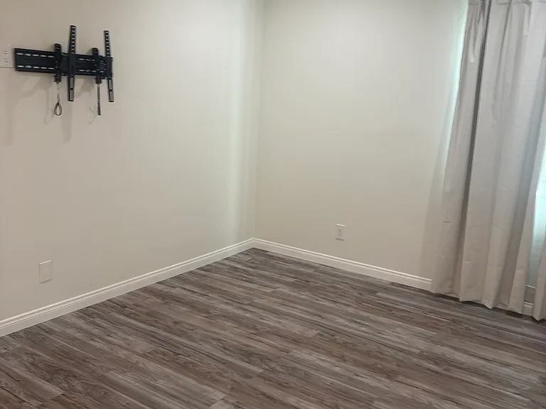 25007 Peachland Ave #124 — Photo 5