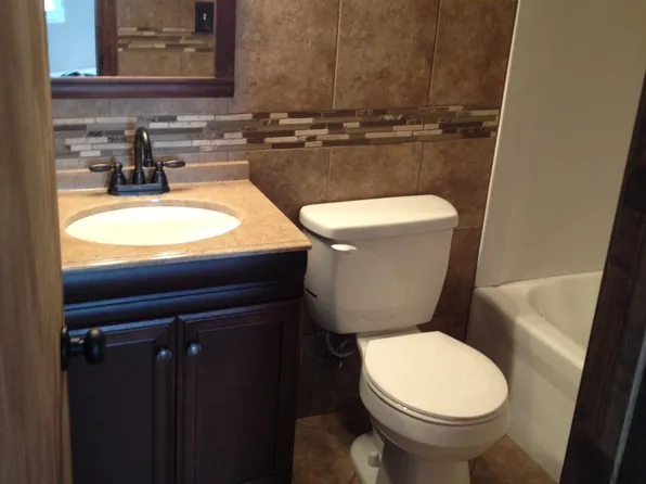 609 S Maguire St APT C, Warrensburg, MO 64093