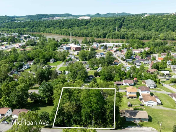 Michigan Ave, Morgantown, WV 26501