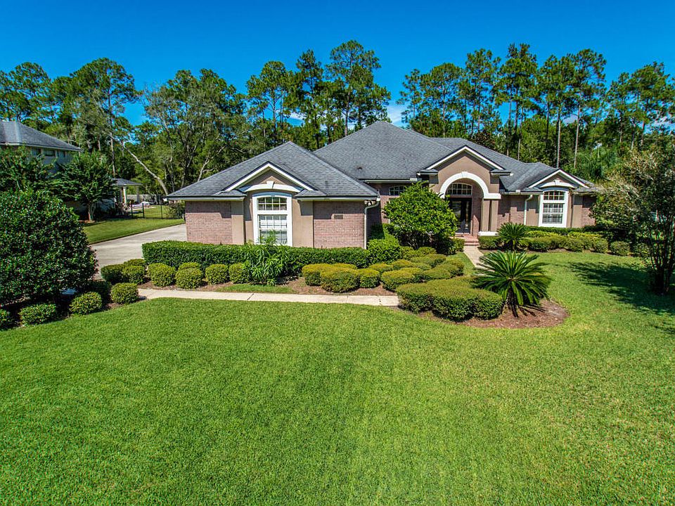 1st image of 204 N Bridge Creek Dr