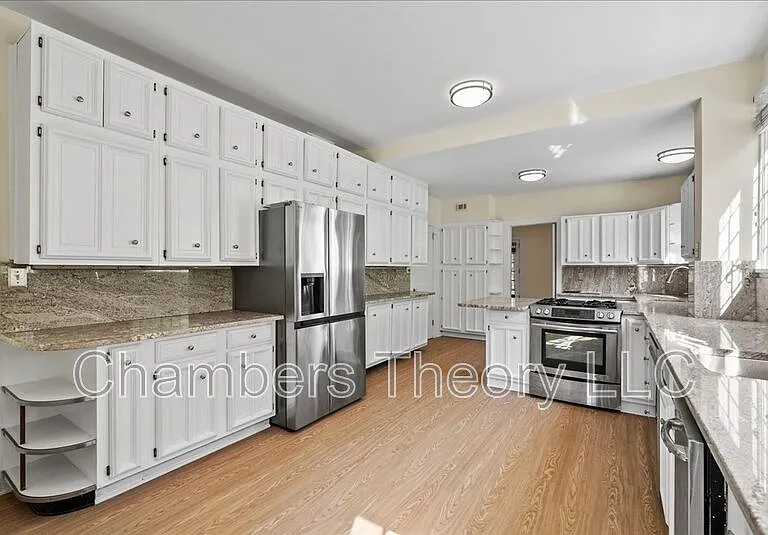 2701 32nd St NW — Photo 32