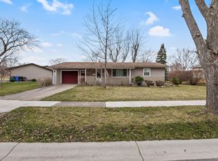 765 S Sherman St, Crown Point, IN 46307